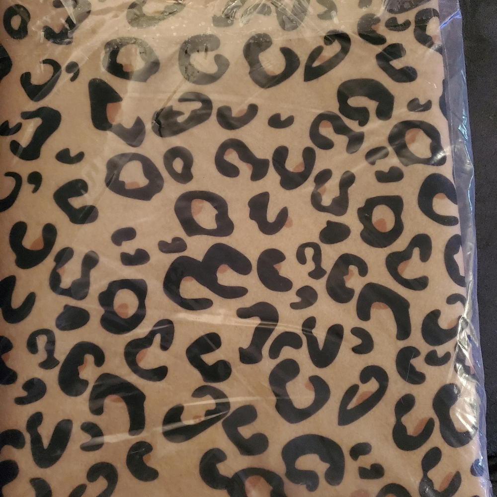 Twin non-woven blanket